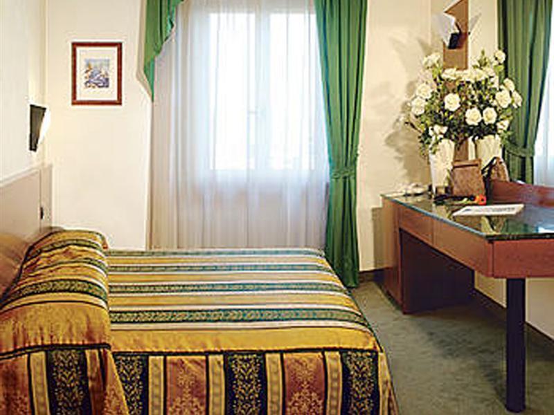 Western Turismo